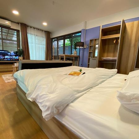 Catory Villa Bangkok Bagian luar foto